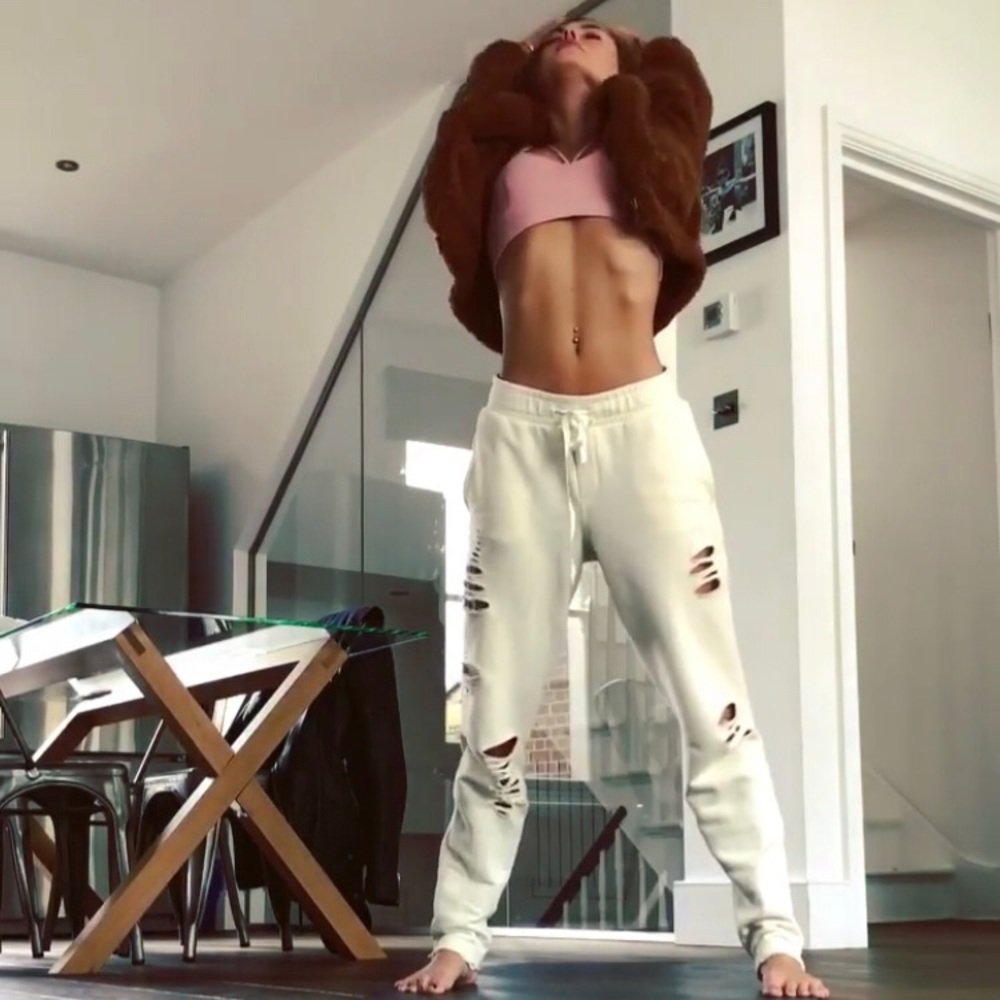 Alo Yoga Ripped Sweatpant